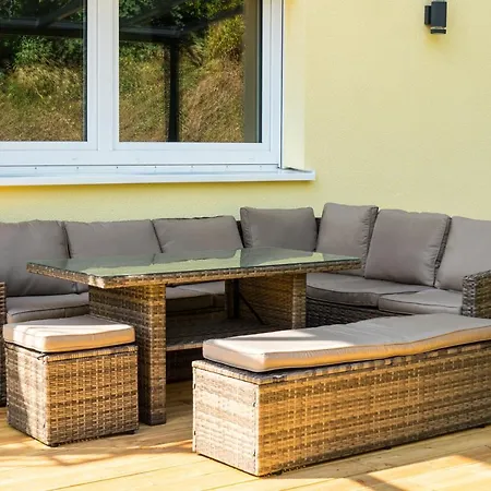 Lacher Tatil Evi