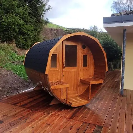 Lacher Tatil Evi